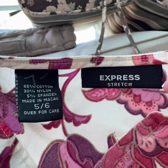 Express Stretch Vintage Y2K Pink Floral Paisley Halter Top Open Back Size 5/6 - Picture 7 of 8